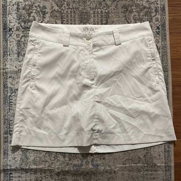 Nike Golf Women's White Skort - size 8 - Dri fit - great condition - Picture 1 of 5